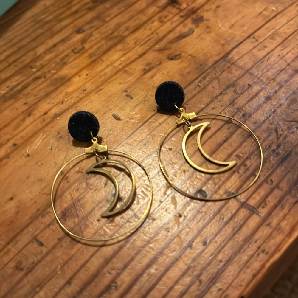 Moon earrings